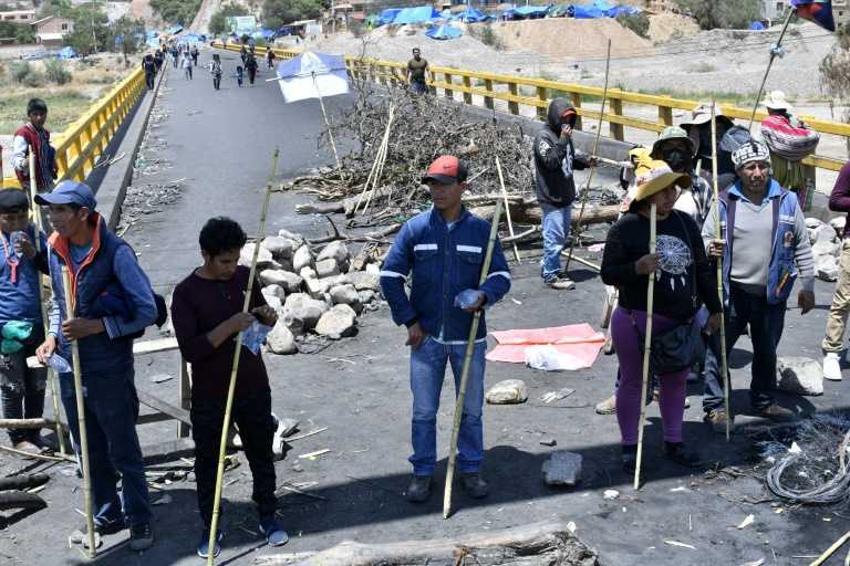 Bolivie: au moins 30 blessés dans de nouveaux affrontements entre police et manifestants